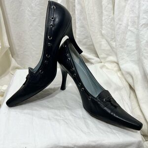 BCBG 3 1/2” Inch Heels Genuine Leather Excellent Inside And Out. Very St…☑️
